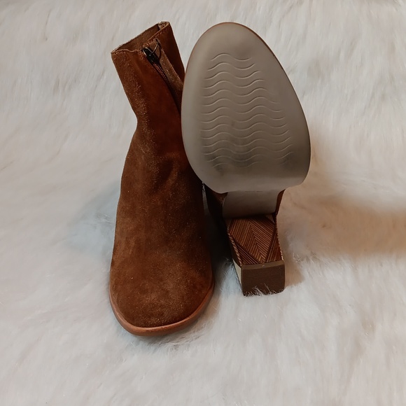 Matisse Katherine Chestnut Suede Boots Women - Picture 7 of 10